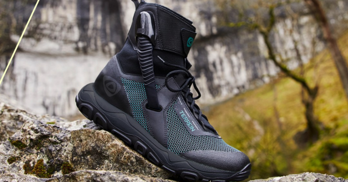 Hiking boots use hydraulic pistons to stabilize ankles on rocky ground